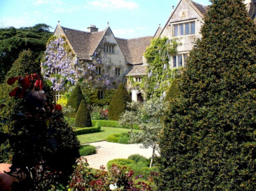 The Stumpe family of Malmesbury; England's greatest social climbers
